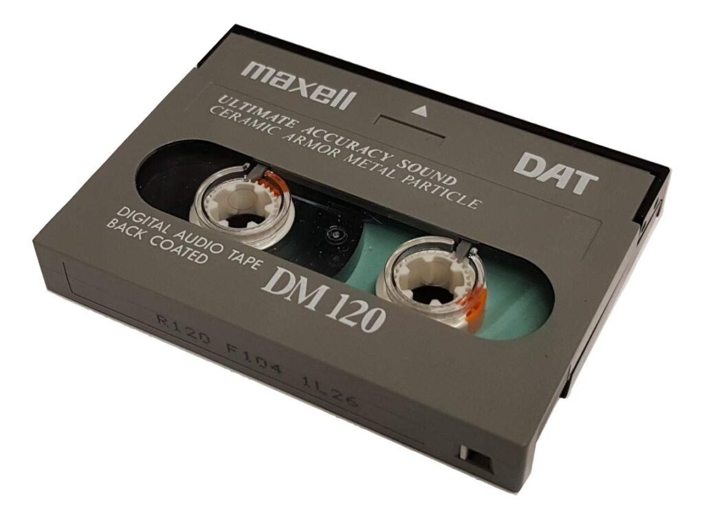 D.A.T (Digital Audio Tape